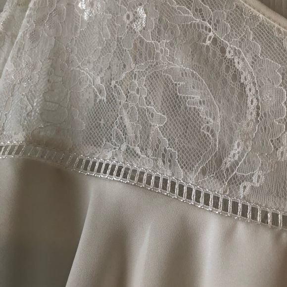 Blouse - Picture 2 of 4